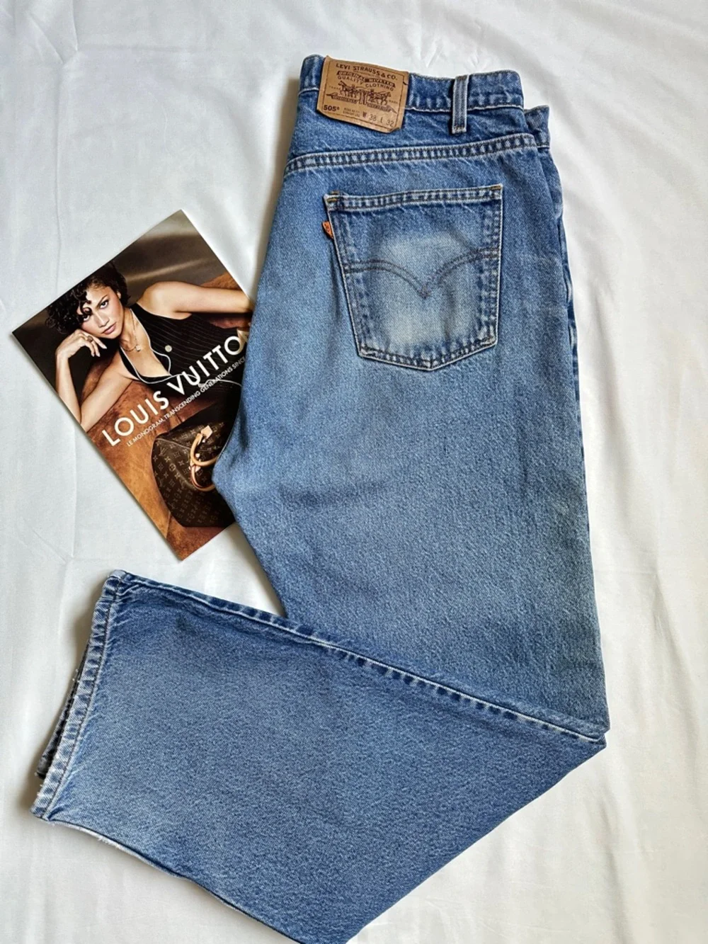 Vintage Levi's 505 Regular Fit Light Blue Jeans - Picture 12 of 12